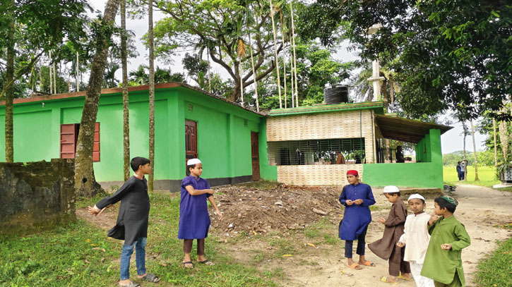 গৌরীপুরে মুসলিম স্থাপত্যের নিদর্শন বোকাইনগর শাহী জামে মসজিদ